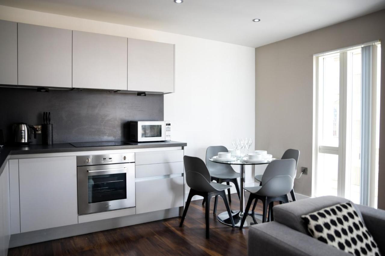 Onpoint Apartments - Spacious 2 Bedroom Apt - City Centre With Balcony Manchester Exterior photo