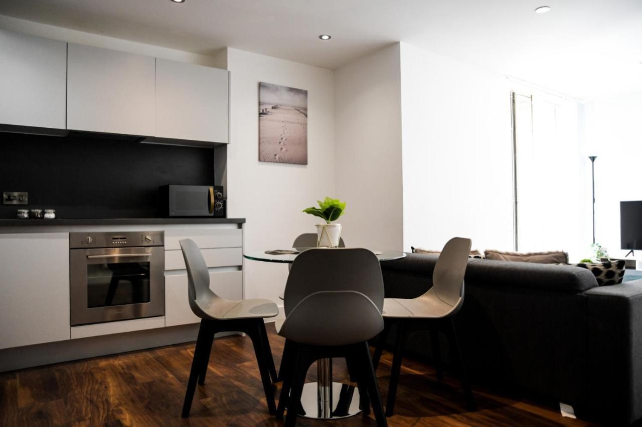 Onpoint Apartments - Spacious 2 Bedroom Apt - City Centre With Balcony Manchester Exterior photo