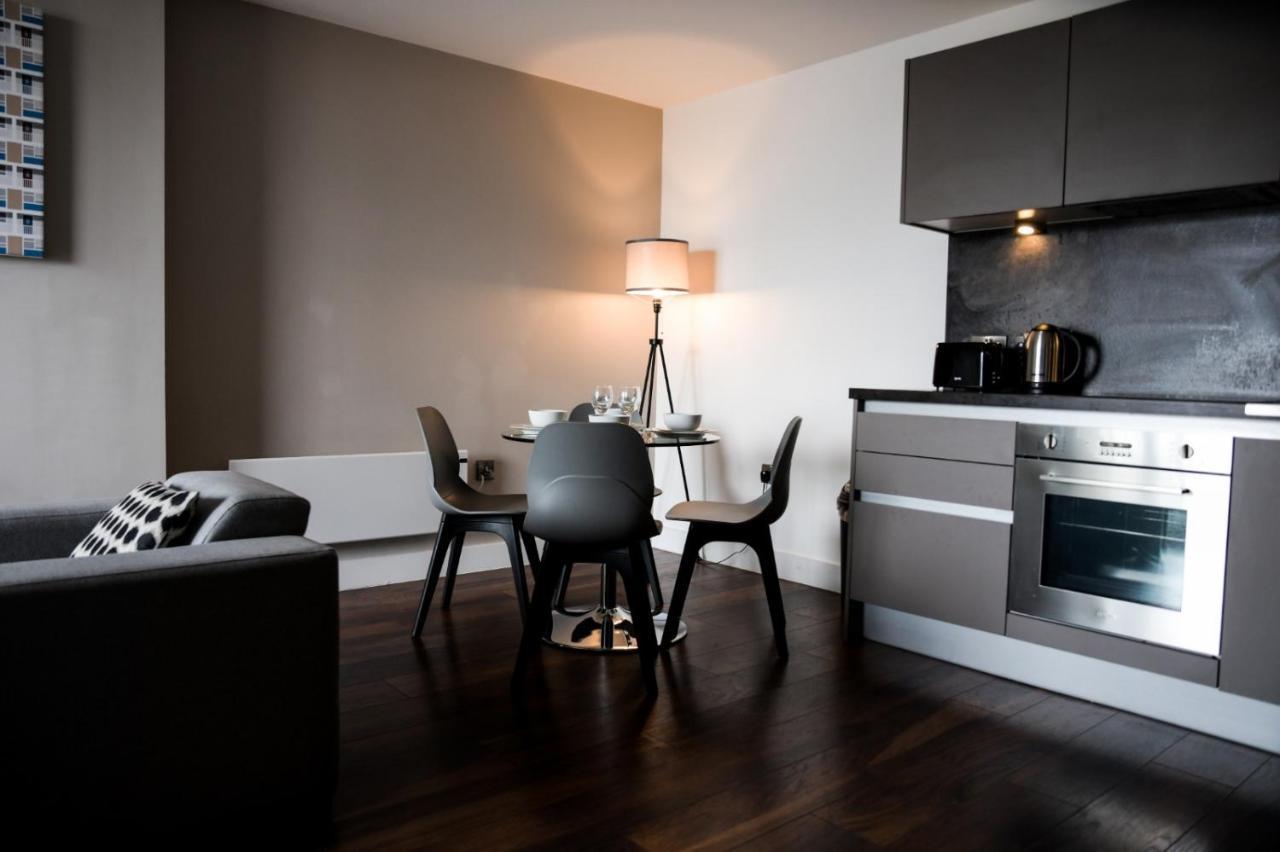 Onpoint Apartments - Spacious 2 Bedroom Apt - City Centre With Balcony Manchester Exterior photo