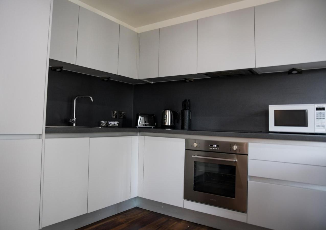 Onpoint Apartments - Spacious 2 Bedroom Apt - City Centre With Balcony Manchester Exterior photo