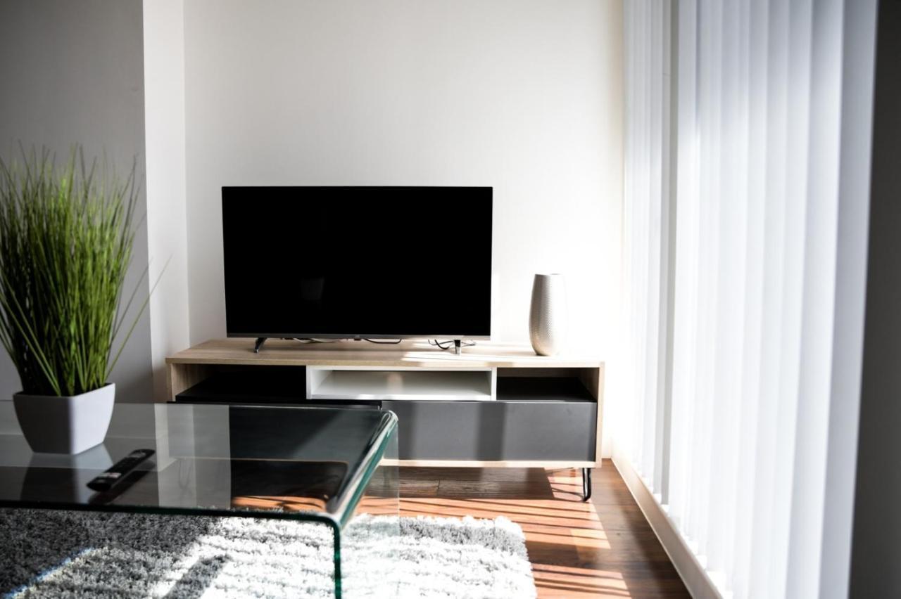 Onpoint Apartments - Spacious 2 Bedroom Apt - City Centre With Balcony Manchester Exterior photo