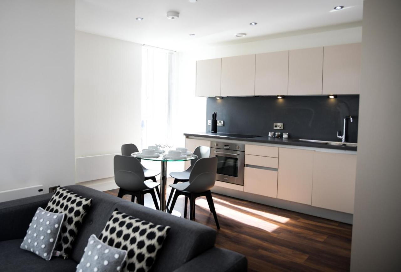 Onpoint Apartments - Spacious 2 Bedroom Apt - City Centre With Balcony Manchester Exterior photo